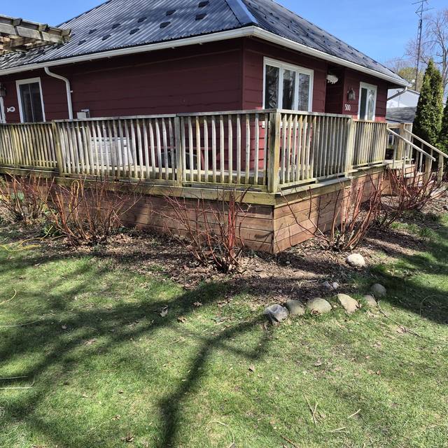 Red-house deck — Coghill Construction & Renovations